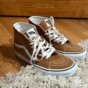 Women’s high top vans